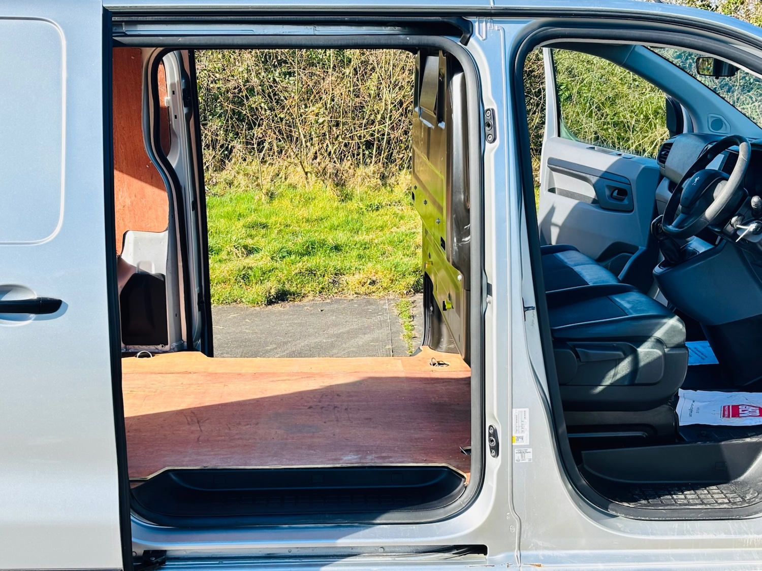 Used Peugeot Expert 2018 for sale - 77807410: Photo 15