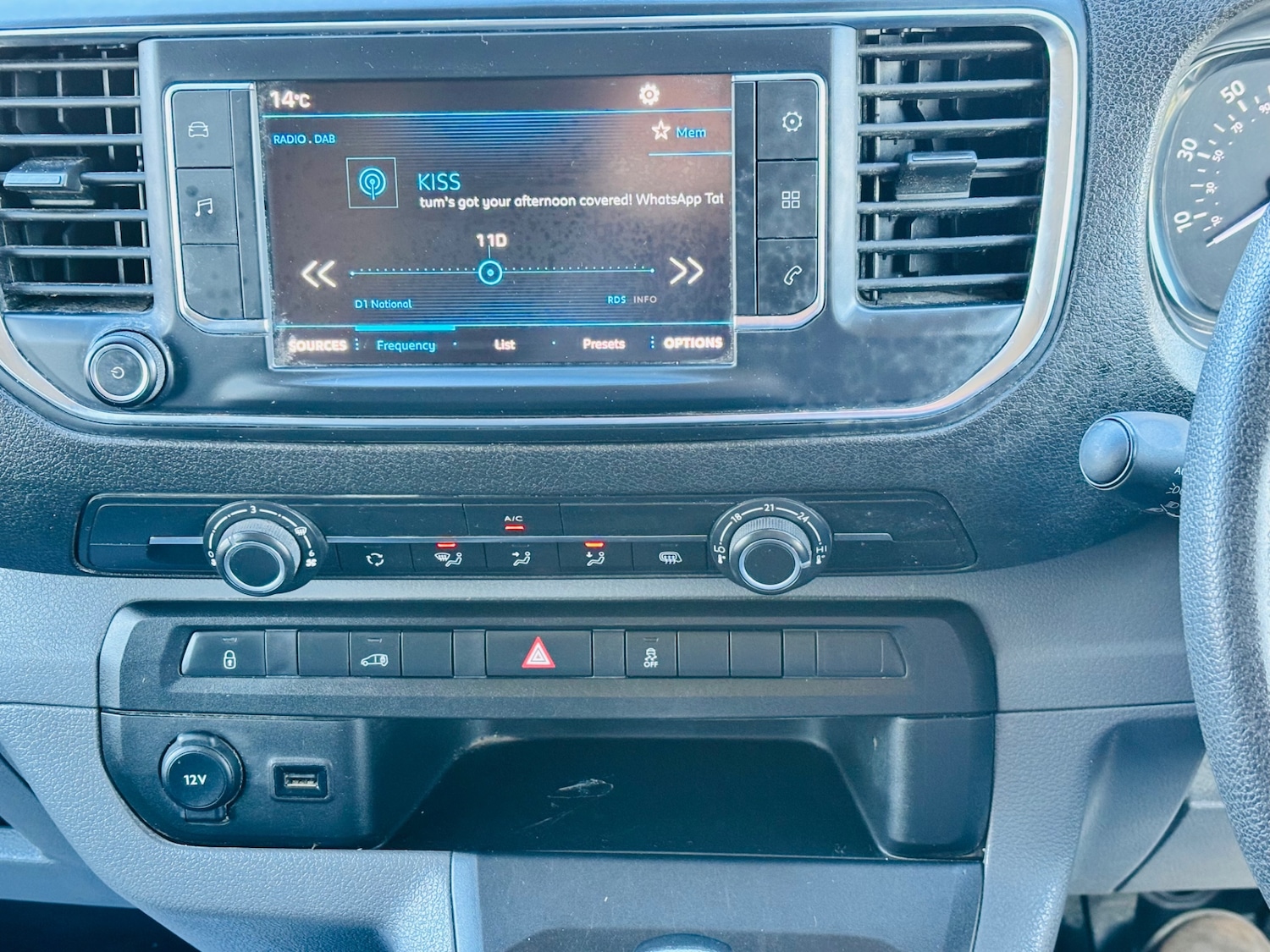 Used Peugeot Expert 2018 for sale - 77807410: Photo 16