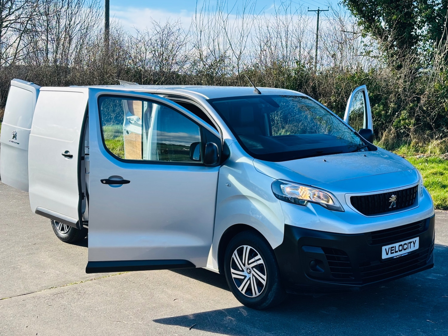 Used Peugeot Expert 2018 for sale - 77807410: Photo 9