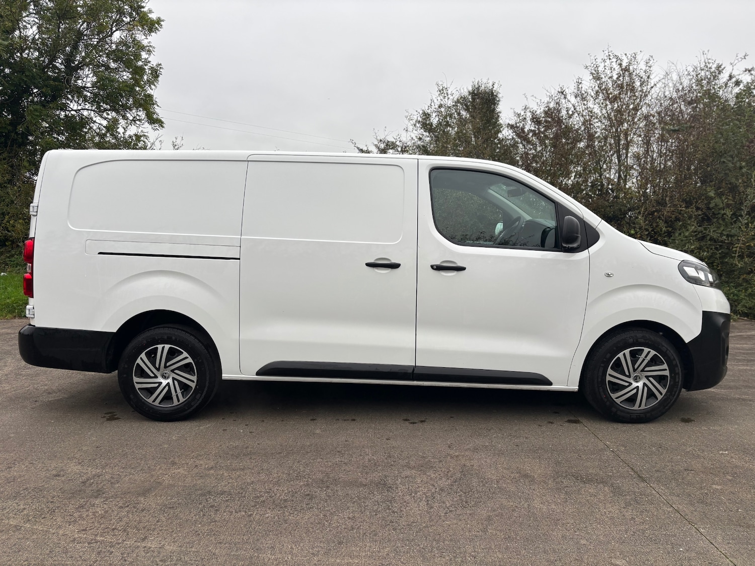 Used Vauxhall Vivaro 2020 for sale - 76293449: Photo 2