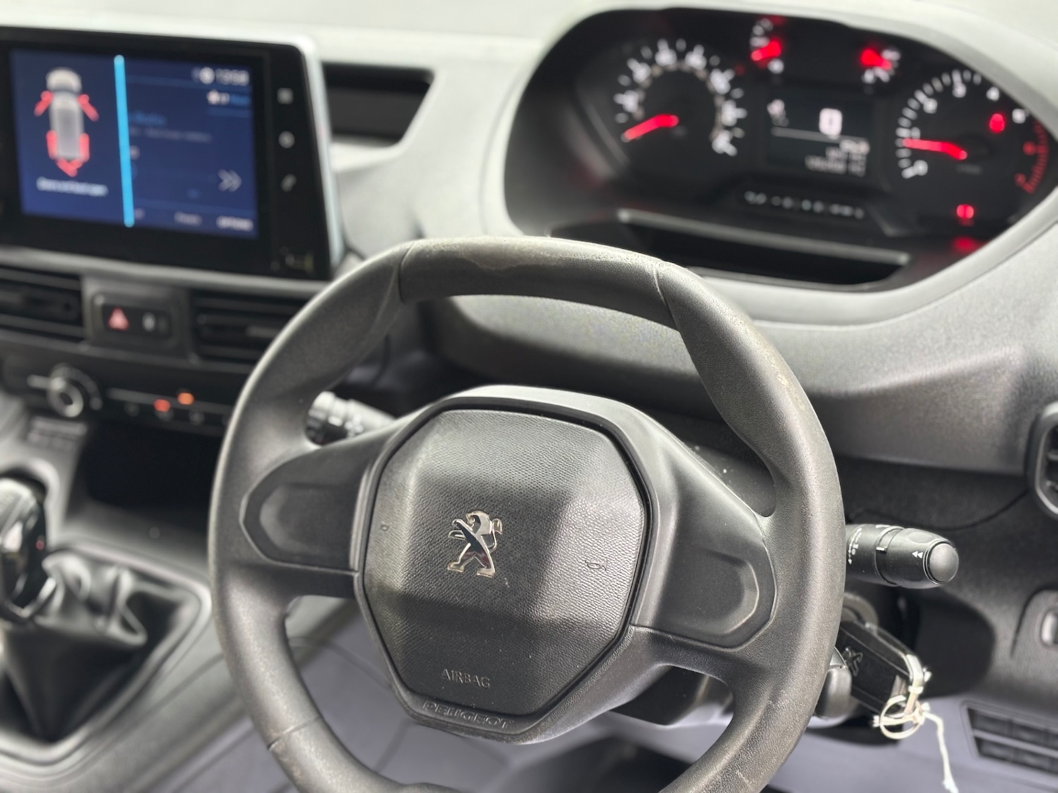 Used Peugeot Partner 2020 for sale - 76897330: Photo 10