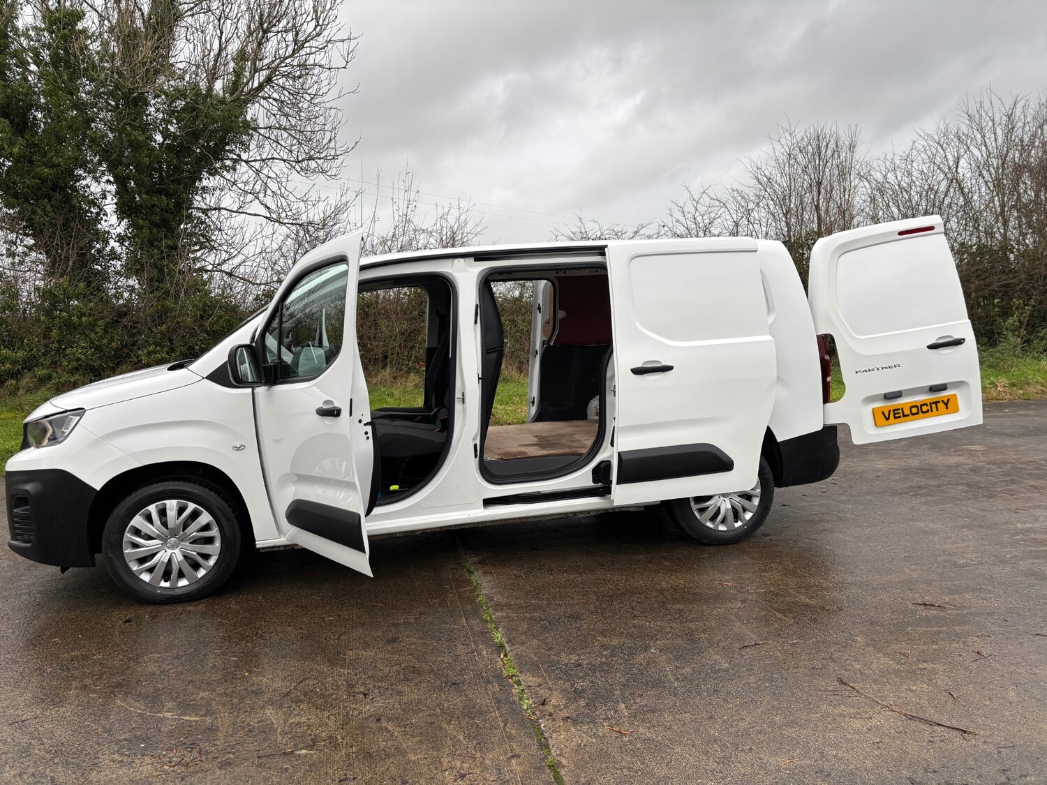 Used Peugeot Partner 2020 for sale - 76897330: Photo 15