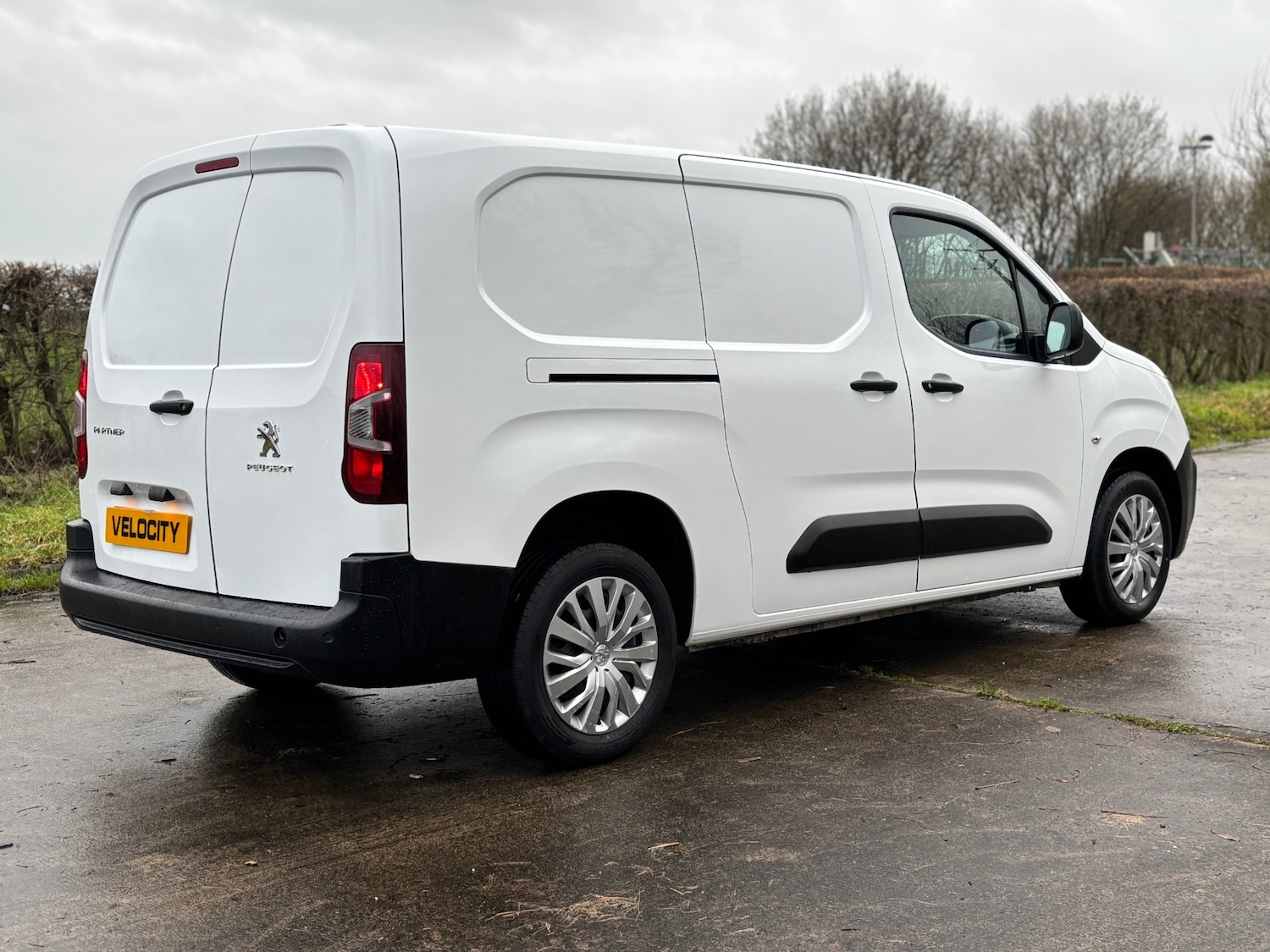 Used Peugeot Partner 2020 for sale - 76897330: Photo 3