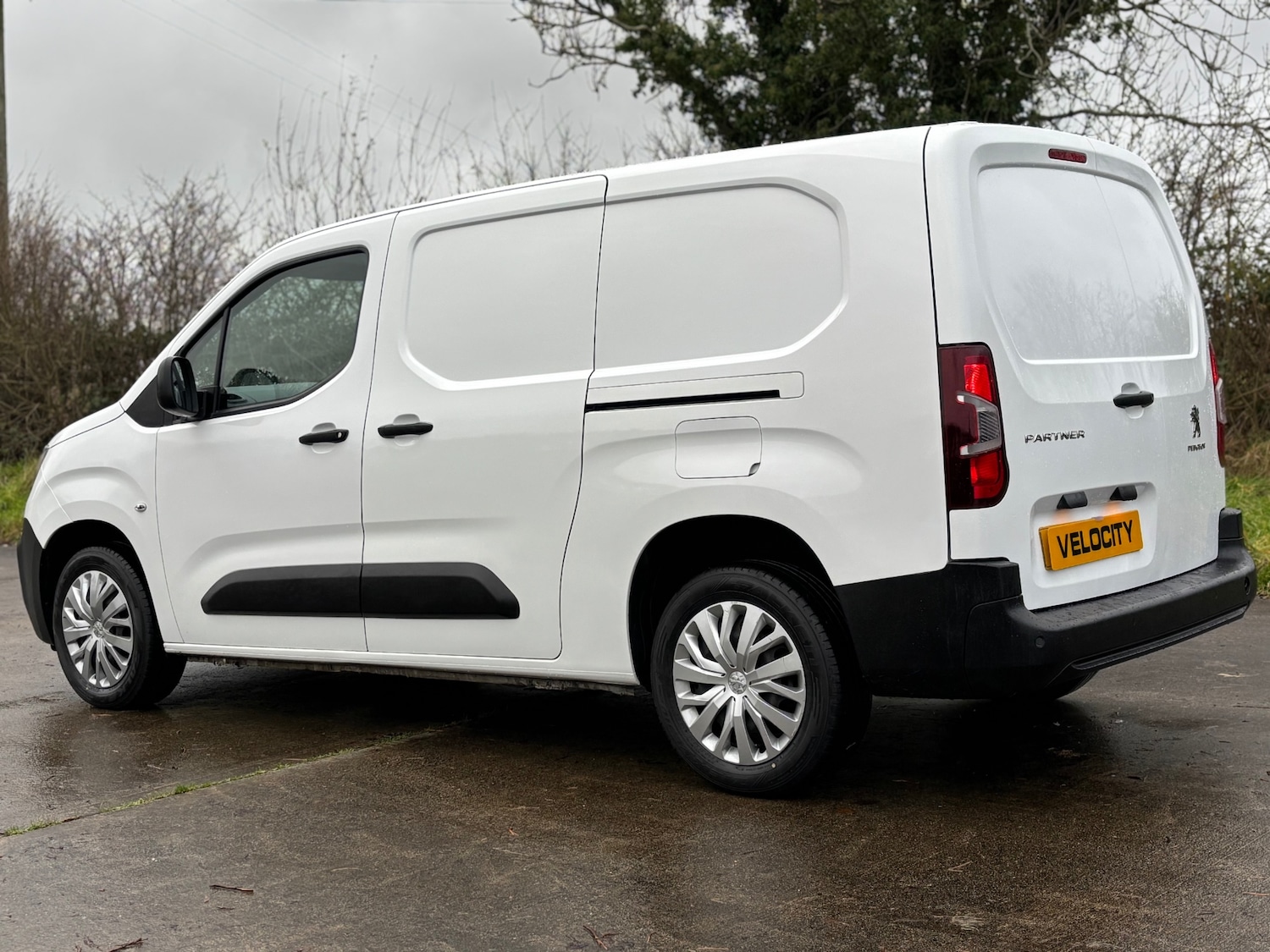 Used Peugeot Partner 2020 for sale - 76897330: Photo 4