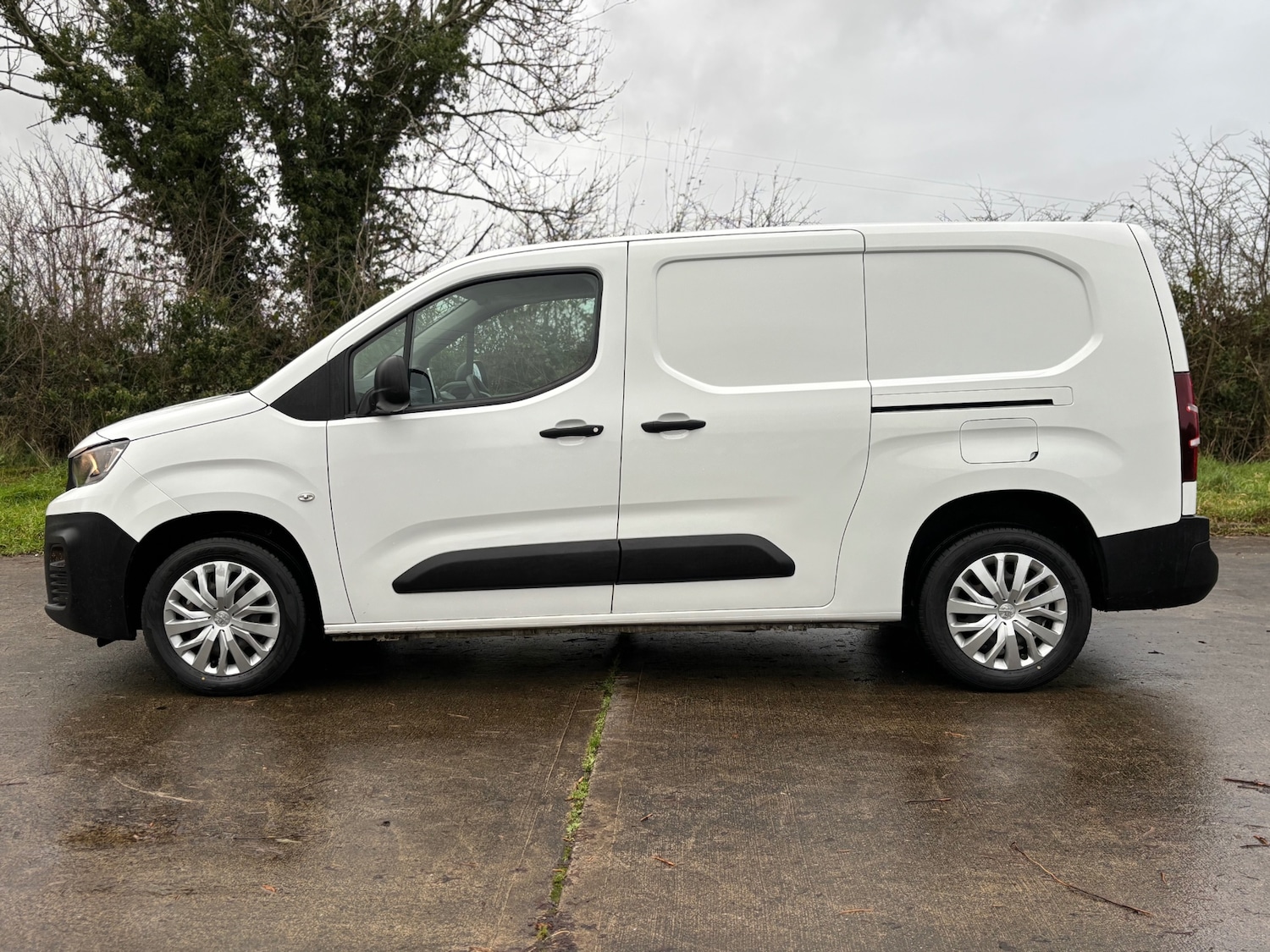 Used Peugeot Partner 2020 for sale - 76897330: Photo 5