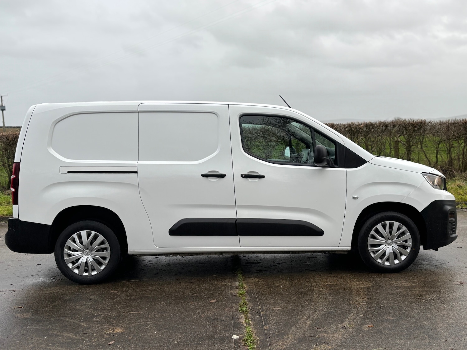 Used Peugeot Partner 2020 for sale - 76897330: Photo 6