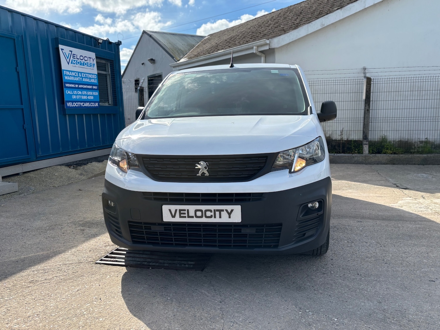 Used Peugeot Partner 2020 for sale - 76323883: Photo 2