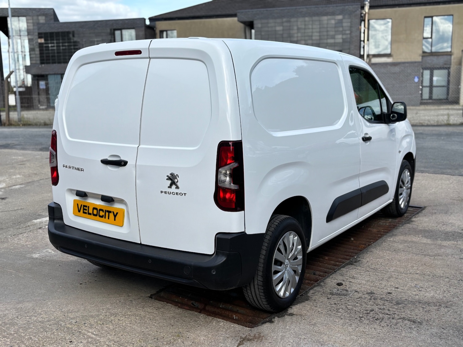 Used Peugeot Partner 2020 for sale - 76323883: Photo 6
