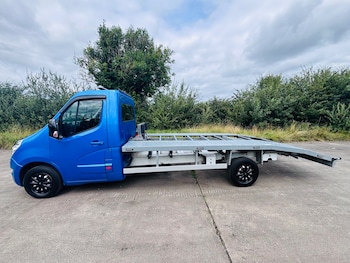Used Renault Master 2017 for sale - 79449649: Photo