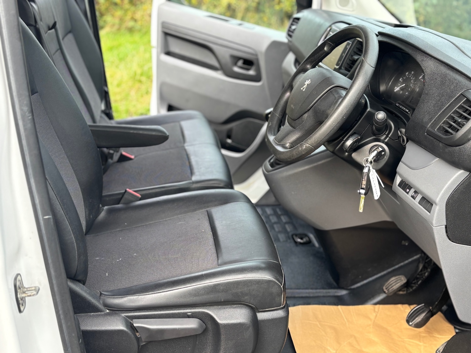 Used Peugeot Expert 2020 for sale - 76314123: Photo 11