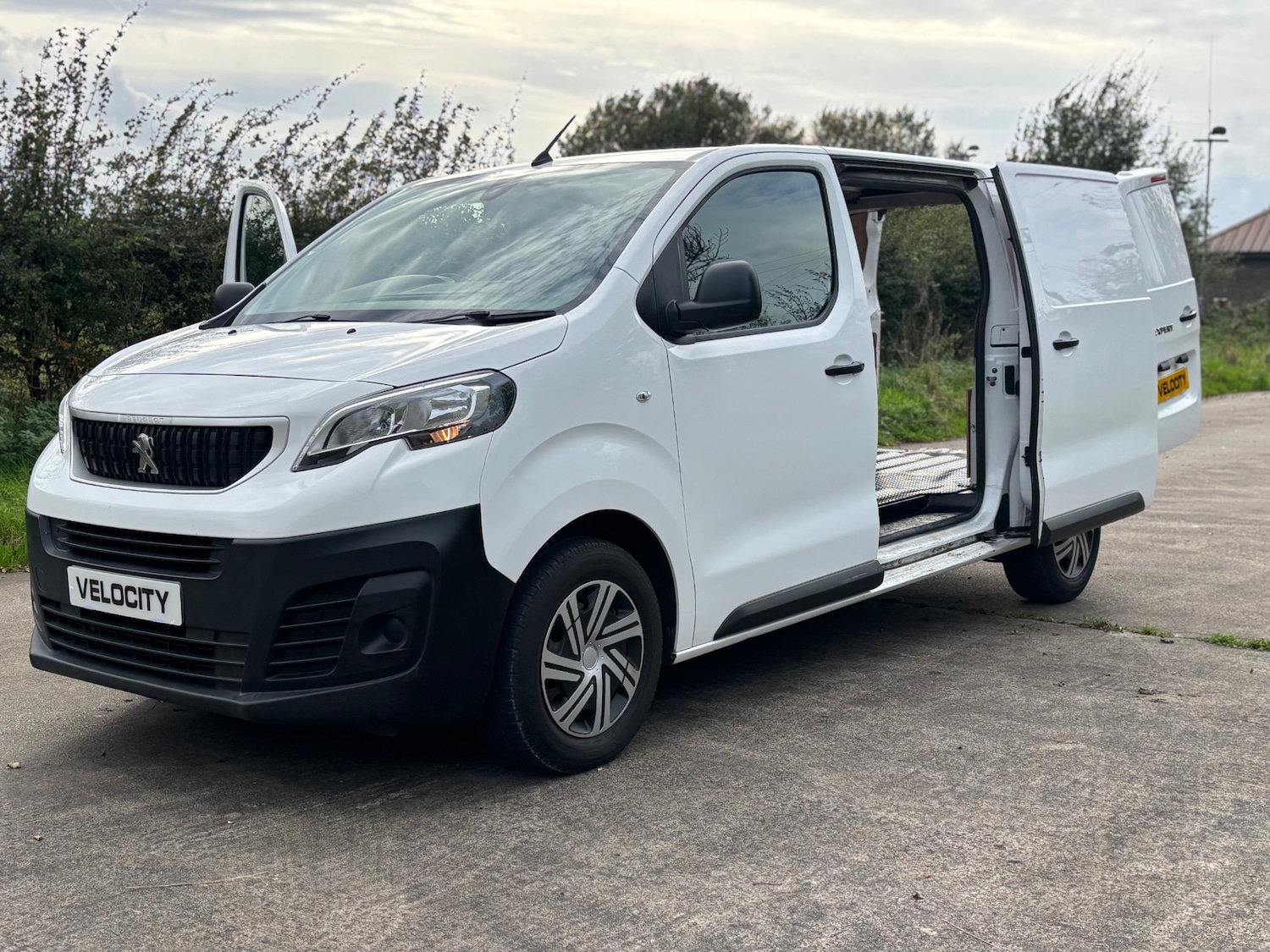 Used Peugeot Expert 2020 for sale - 76314123: Photo 15