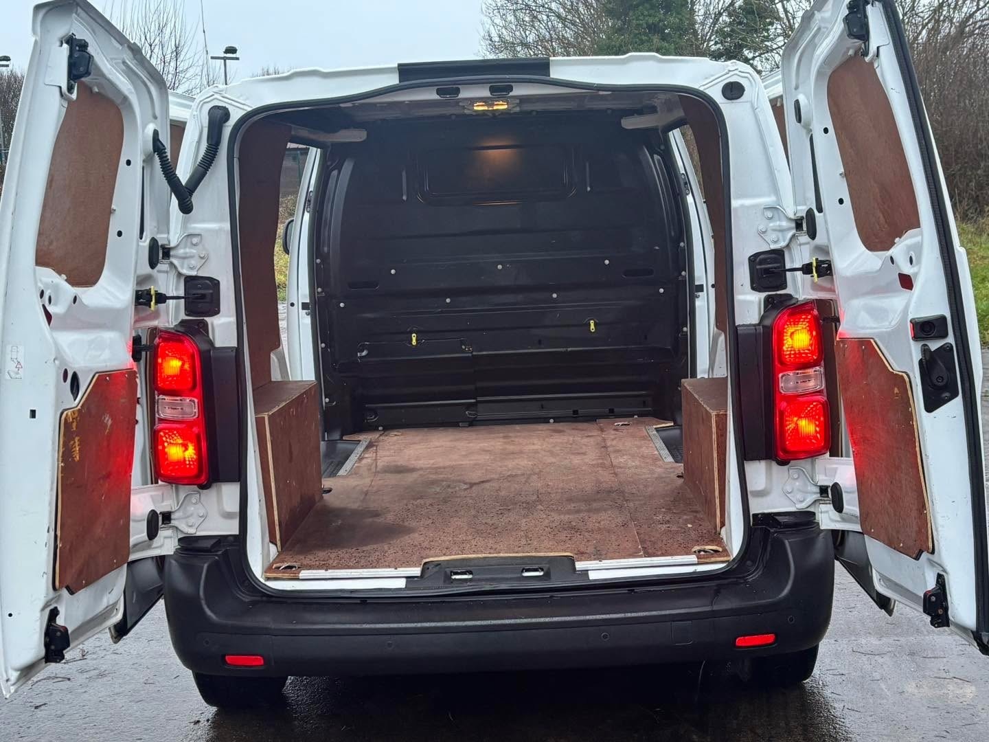 Used Citroen Dispatch 2019 for sale - 77812807: Photo 11