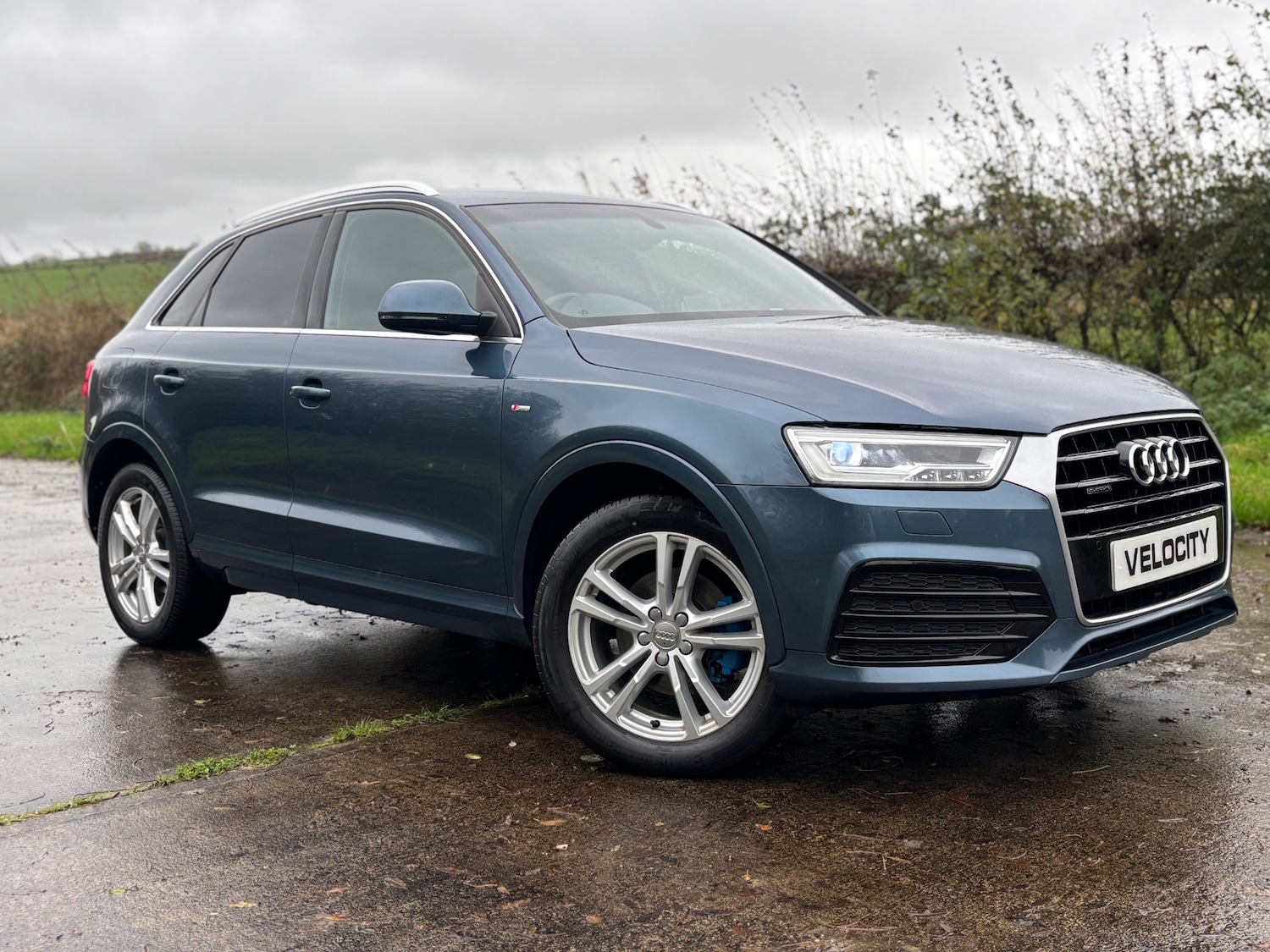 Used Audi Q3 2015 for sale - 76483151: Photo 2