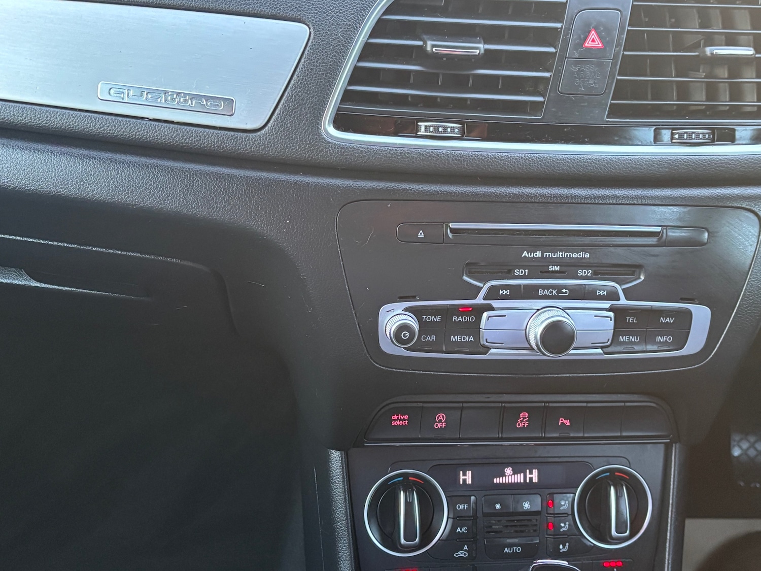 Used Audi Q3 2015 for sale - 76483151: Photo 21