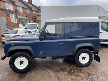 Used Land Rover Defender 2010 for sale - 78667326: Photo