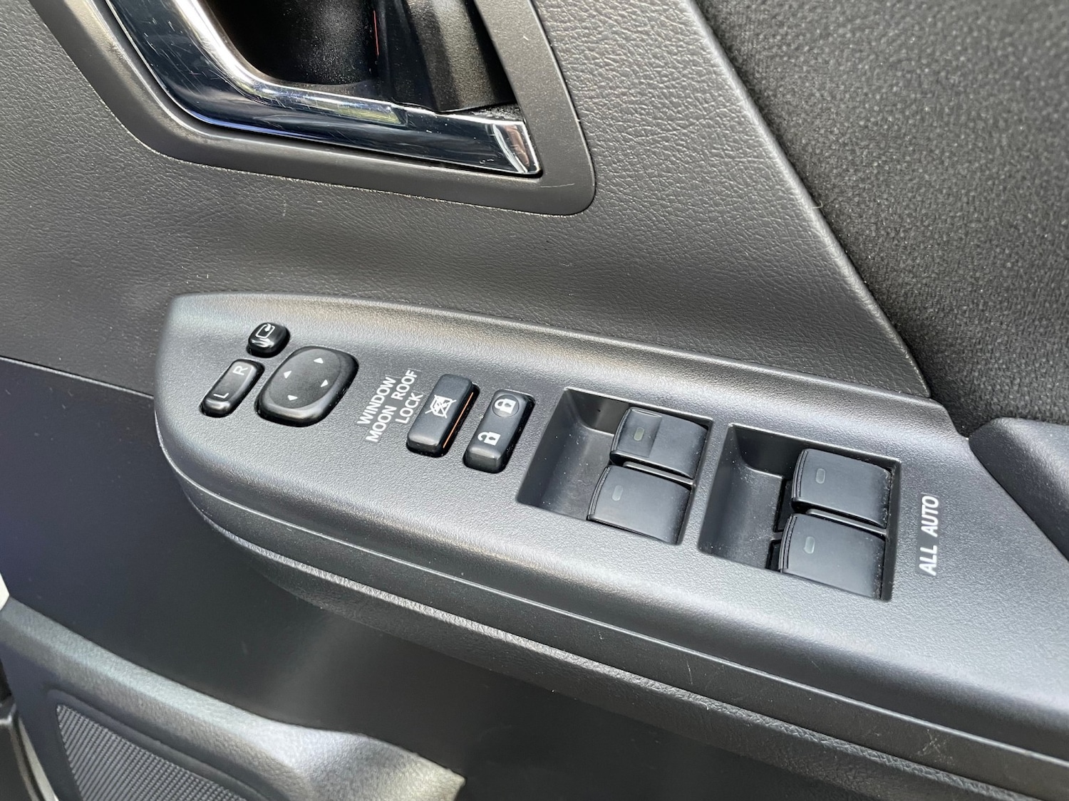 Used Toyota Alphard 2023 for sale - 76712778: Photo 27