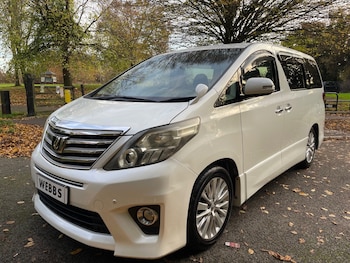 Used Toyota Alphard 2023 for sale - 76712778: Photo
