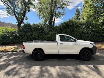 Used Toyota Hilux 2019 for sale - 75244961: Photo