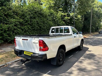 Used Toyota Hilux 2019 for sale - 75244961: Photo