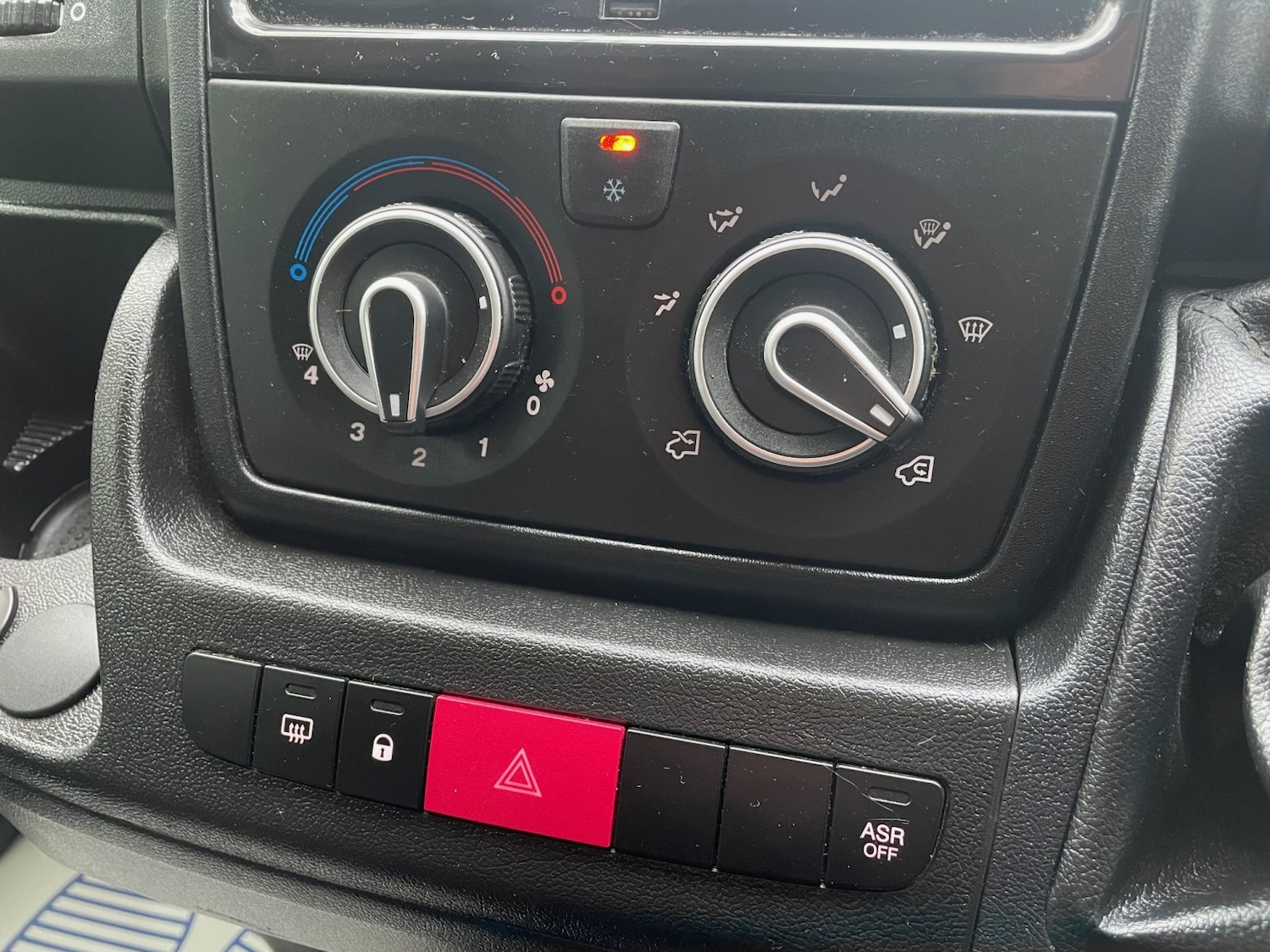 Used Peugeot Boxer 2024 for sale - 77629049: Photo 17