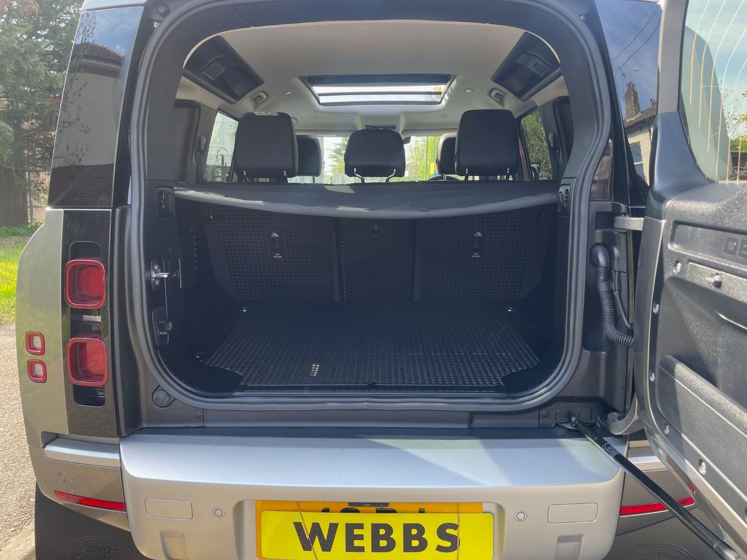 Used Land Rover Defender 2022 for sale - 76924525: Photo 11