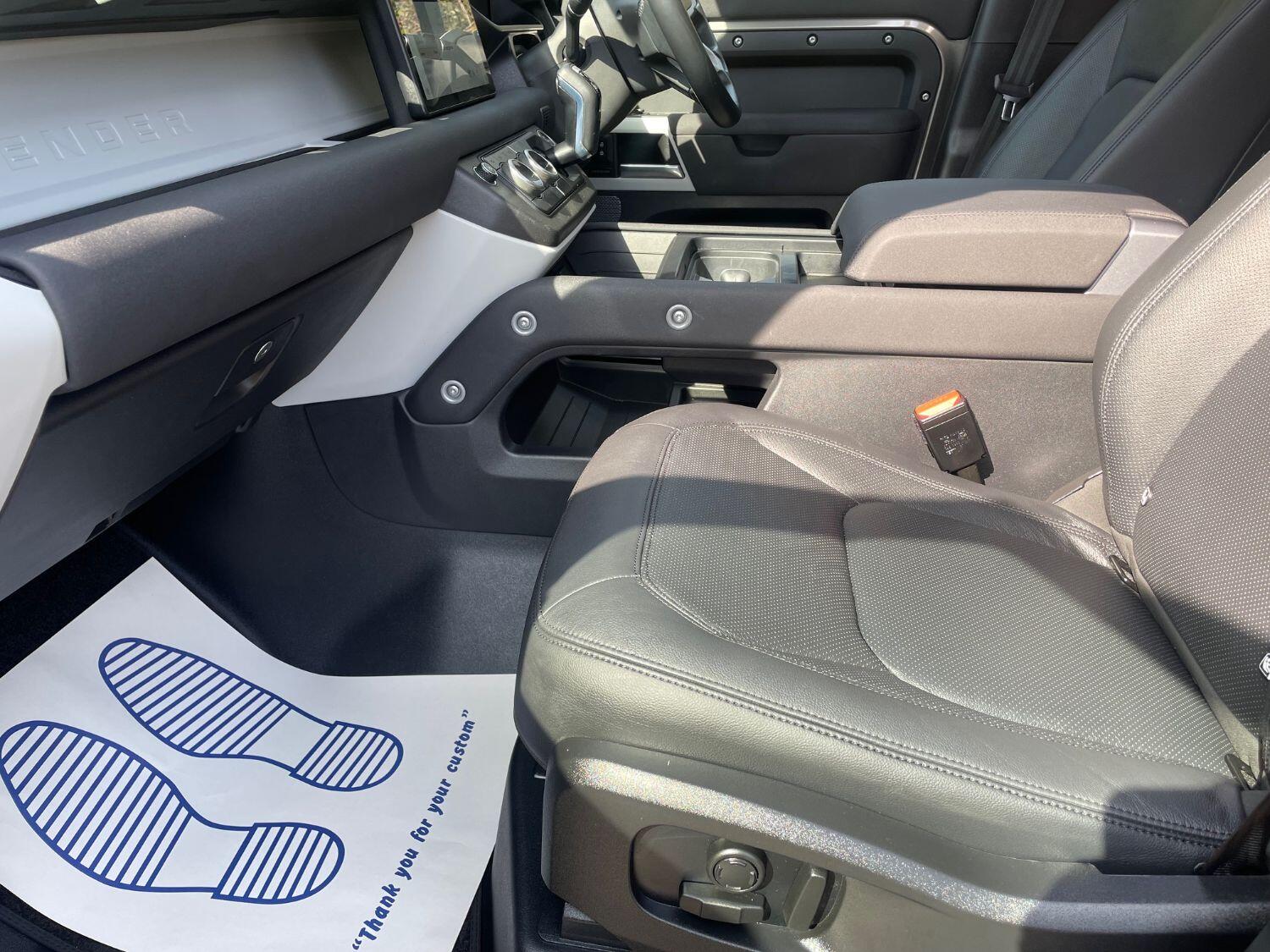 Used Land Rover Defender 2022 for sale - 76924525: Photo 14