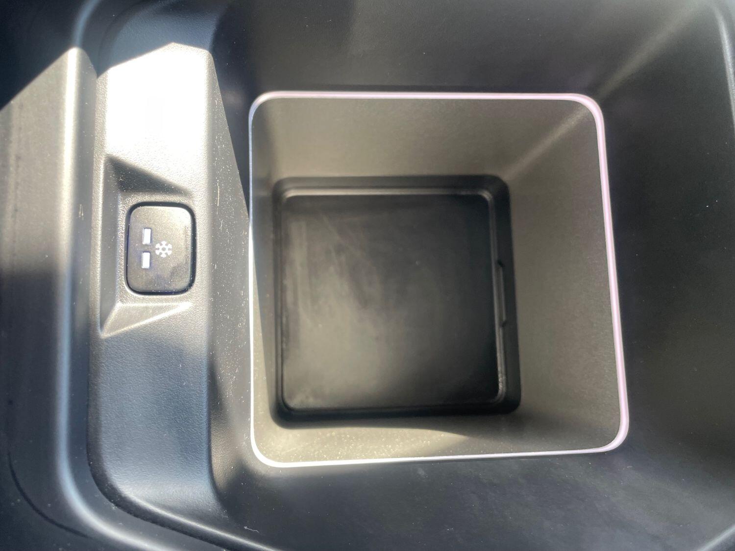 Used Land Rover Defender 2022 for sale - 76924525: Photo 32