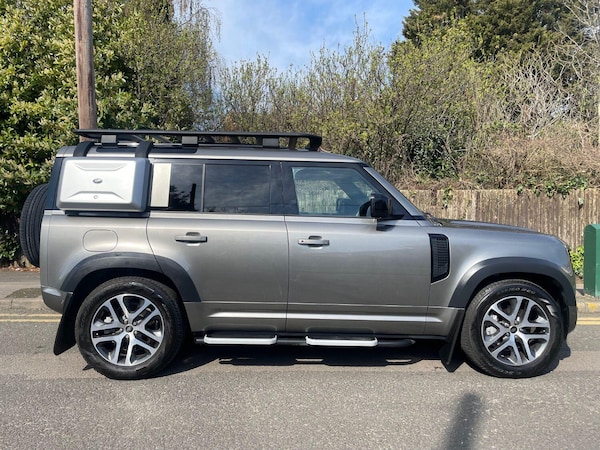 Used Land Rover Defender 110 2022 for sale - 74308222: Photo 4