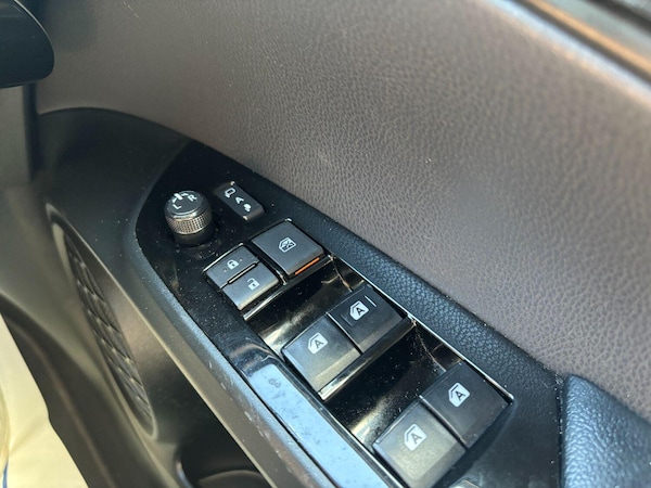 Used Toyota Prius 2018 for sale - 75338117: Photo 20