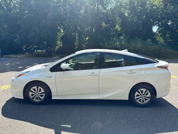 Used Toyota Prius 2018 for sale - 75338117: Photo 7