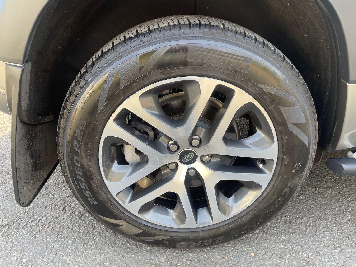 Used Land Rover Defender 110 2022 for sale - 76793908: Photo 37