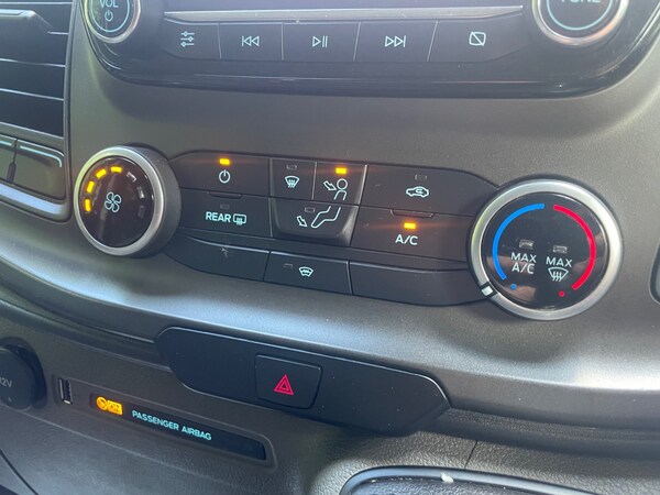 Used Ford Transit 2021 for sale - 76305604: Photo 26