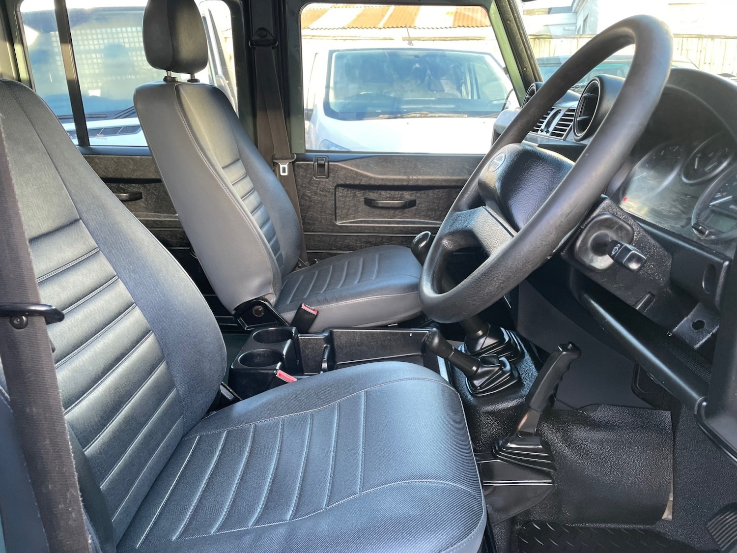 Used Land Rover Defender 2012 for sale - 77310730: Photo 13