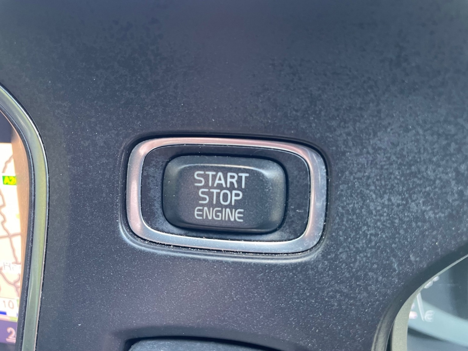 Used Volvo V40 2017 for sale - 76924451: Photo 25