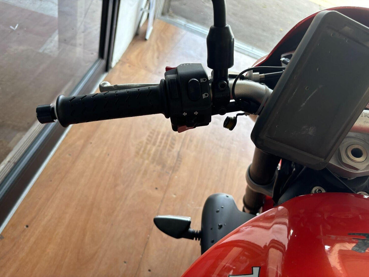 Used Triumph STREET 2009 for sale - 78794792: Photo 15