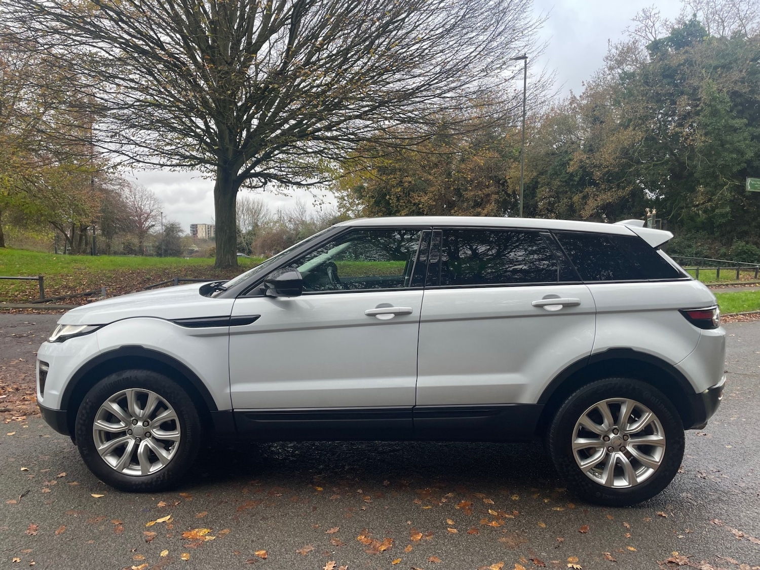 Used Land Rover Range Rover Evoque 2017 for sale - 76706172: Photo 4