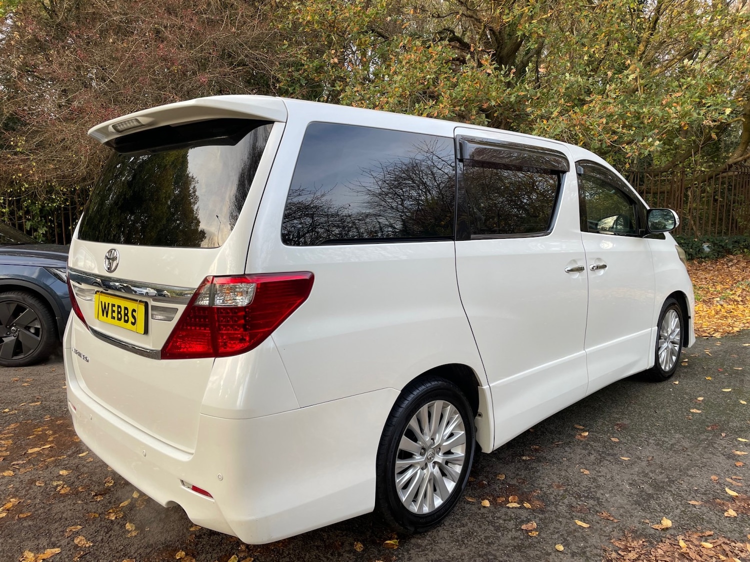 Used Toyota Alphard 2023 for sale - 76924283: Photo 10