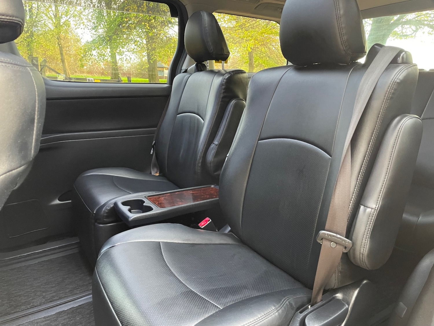 Used Toyota Alphard 2023 for sale - 76924283: Photo 16