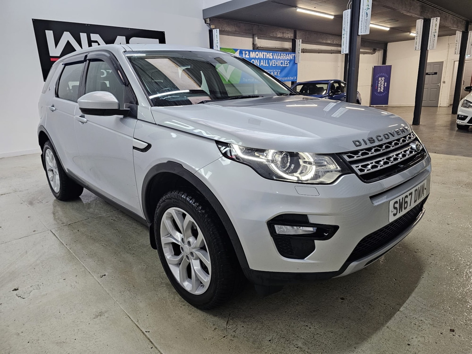 Used Land Rover Discovery Sport 2017 for sale - 76452372: Photo 2