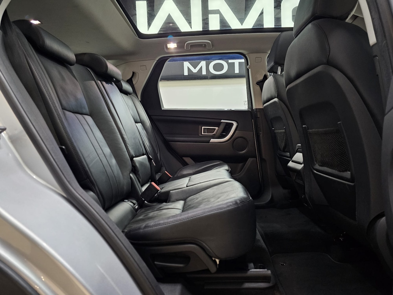 Used Land Rover Discovery Sport 2017 for sale - 76452372: Photo 25