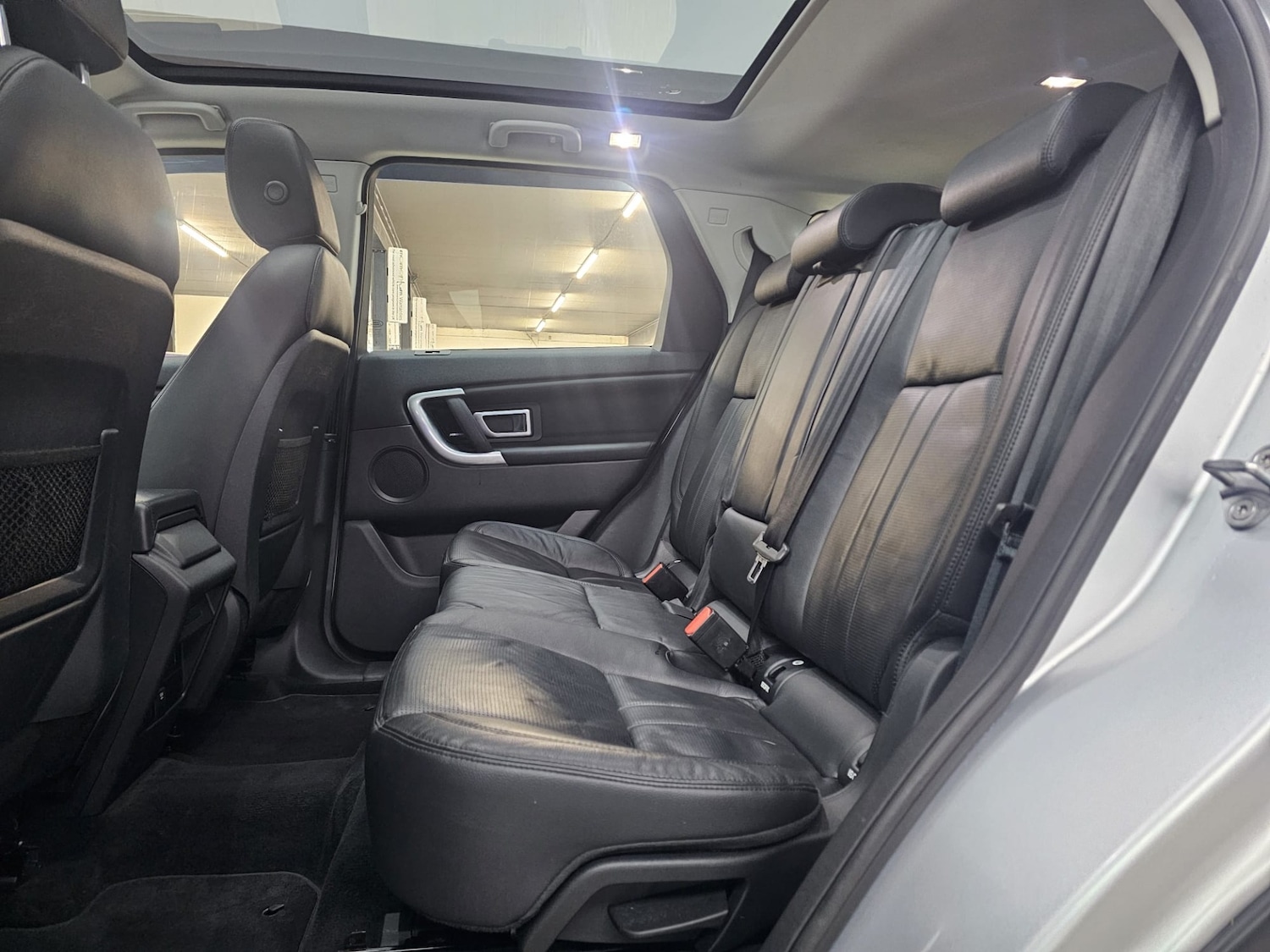 Used Land Rover Discovery Sport 2017 for sale - 76452372: Photo 26