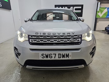 Used Land Rover Discovery Sport 2017 for sale - 76452372: Photo