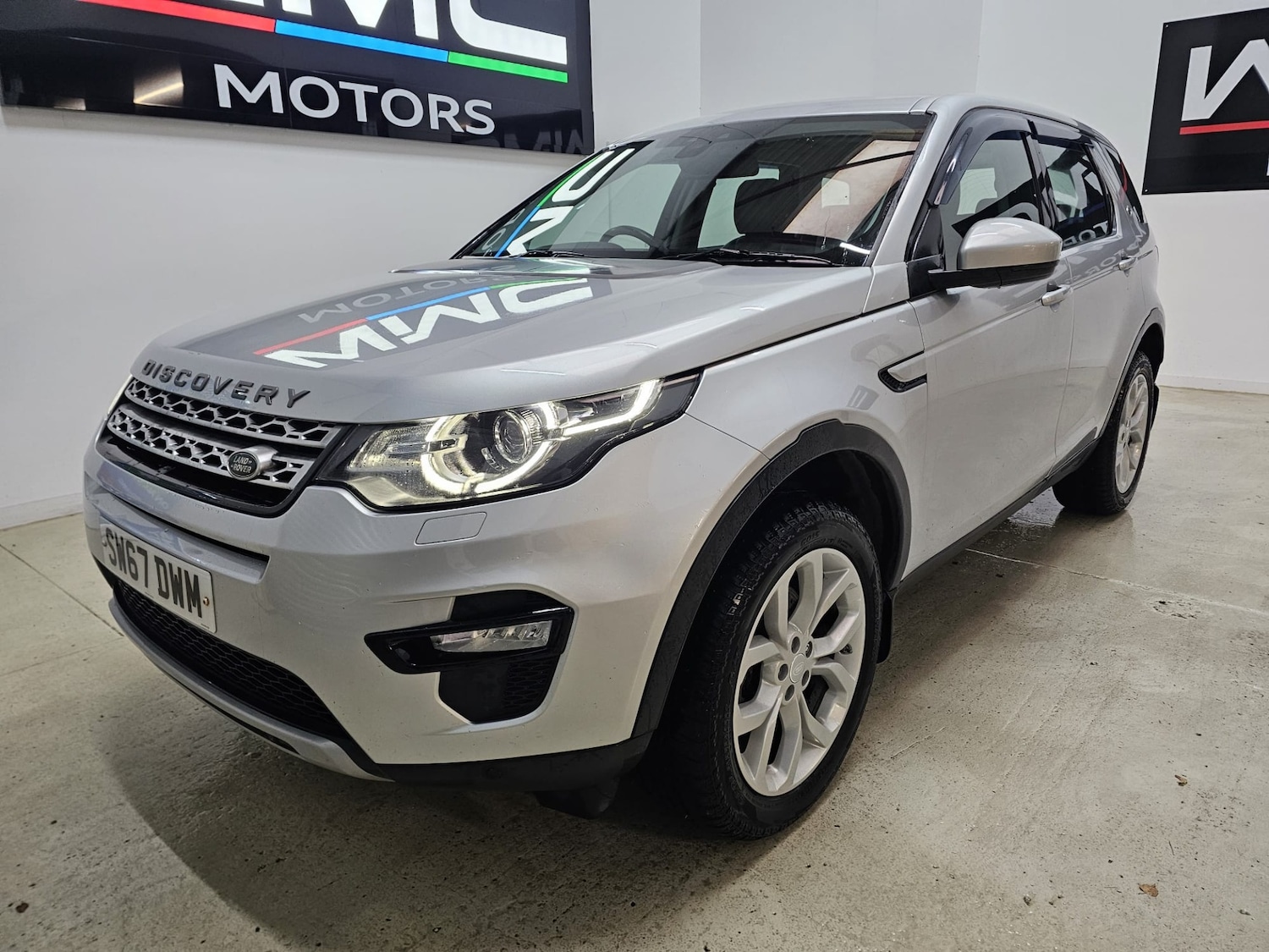 Used Land Rover Discovery Sport 2017 for sale - 76452372: Photo 4