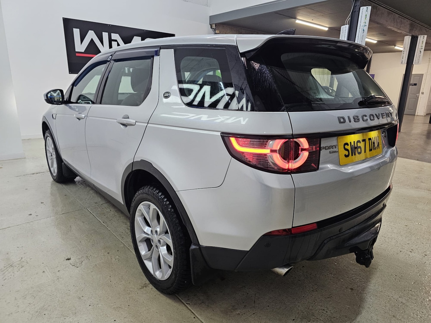 Used Land Rover Discovery Sport 2017 for sale - 76452372: Photo 6