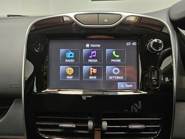 Used Renault Clio 2015 for sale - 75380916: Photo 15