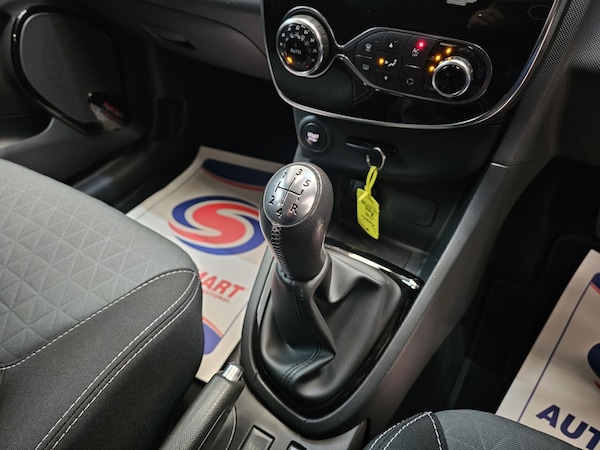Used Renault Clio 2015 for sale - 75380916: Photo 21