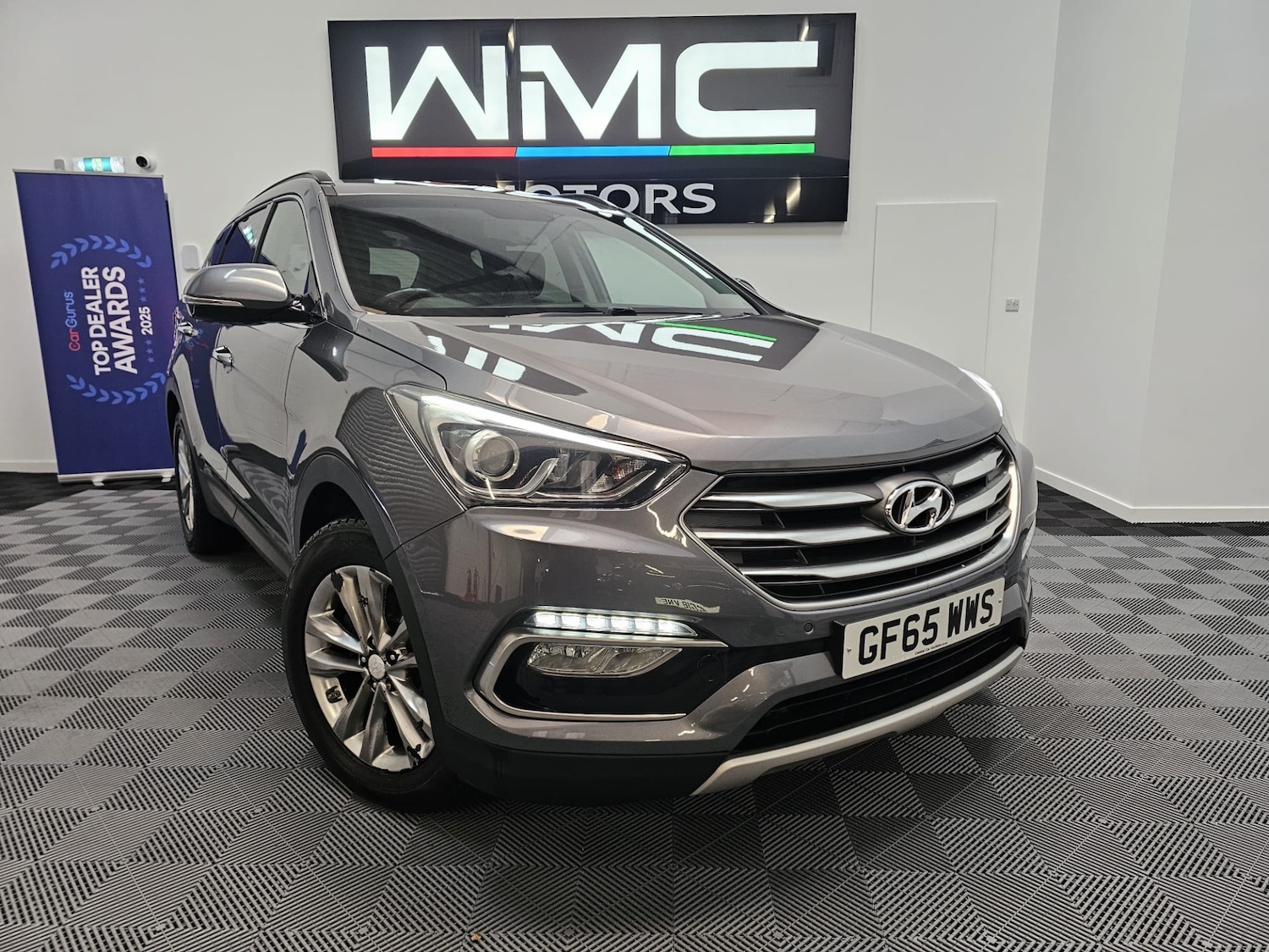 Used Hyundai Santa Fe 2015 for sale - 77168384: Photo 1