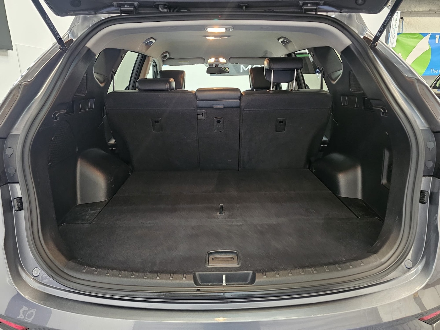 Used Hyundai Santa Fe 2015 for sale - 77168384: Photo 26