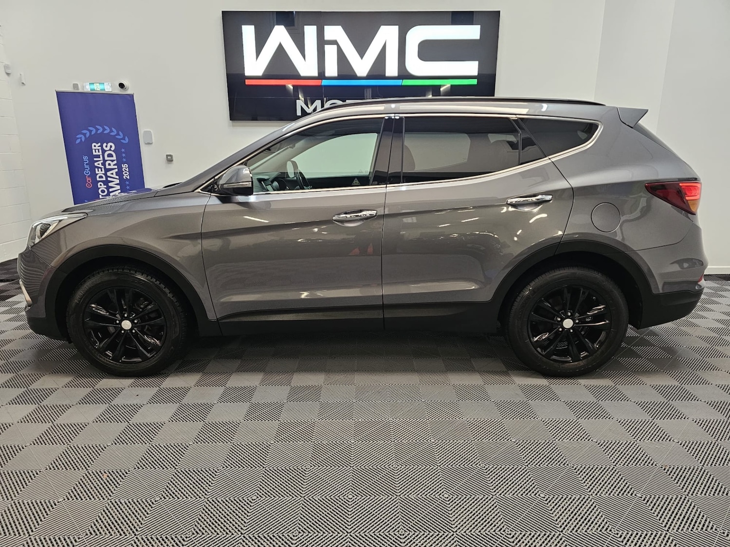 Used Hyundai Santa Fe 2015 for sale - 77168384: Photo 5