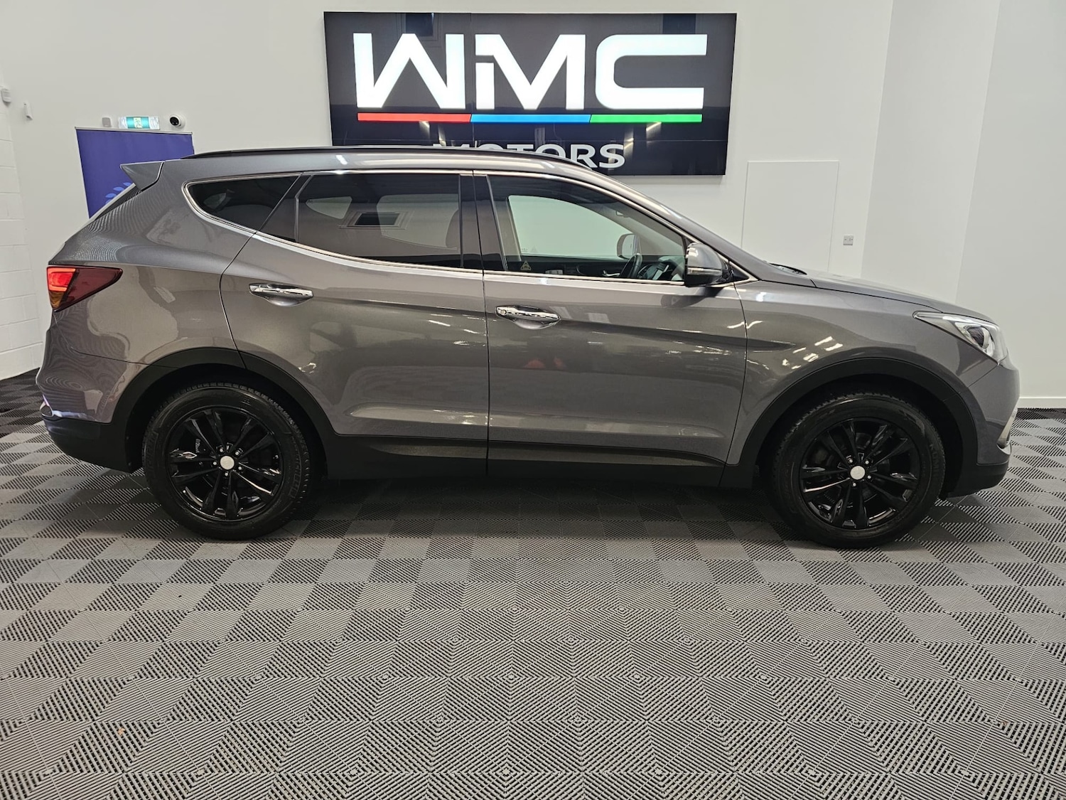 Used Hyundai Santa Fe 2015 for sale - 77168384: Photo 9